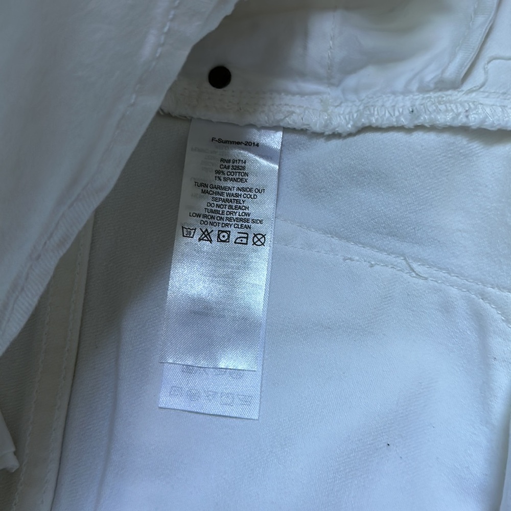 🛍️SALE🛍️ Armani Exchange Women’s White Mini Denim Skirt (NWOT) - Picture 5 of 8
